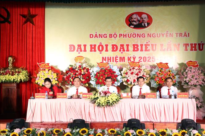 Đoàn Chủ tịch điều hành Đại hội. Ảnh: Mạnh Tú - TTXVN