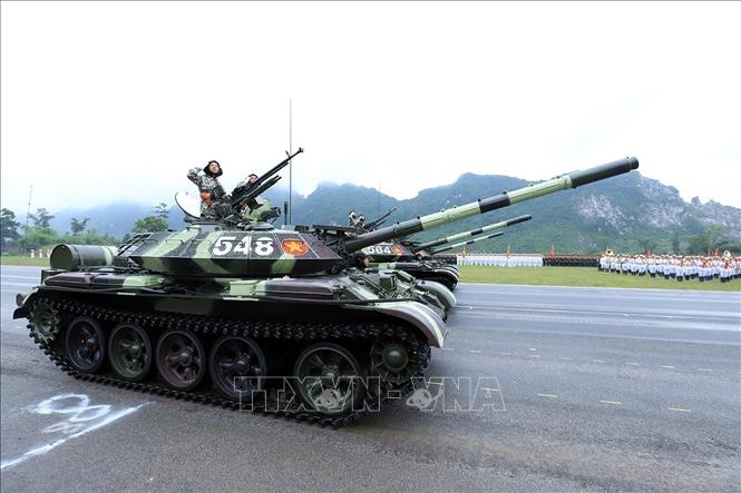 Màn diễu binh của lực lượng Tăng thiết giáp. Ảnh: Tuấn Anh - TTXVN