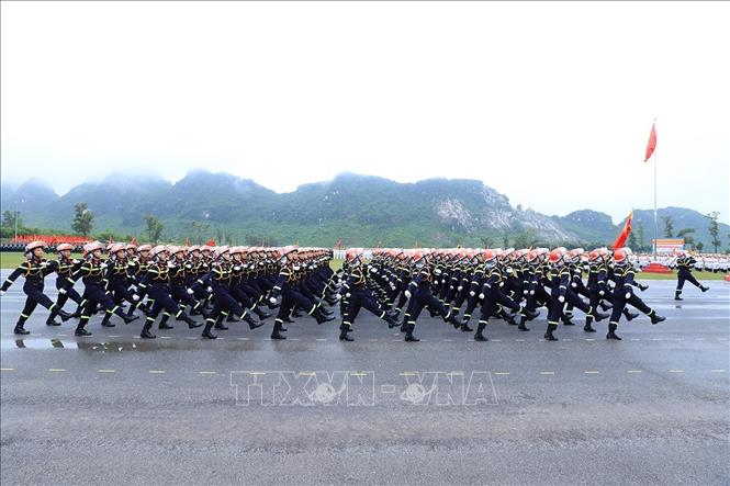 Khối chiến sĩ Cảnh sát Phòng cháy chữa cháy và Cứu nạn, cứu hộ. Ảnh: Tuấn Anh - TTXVN