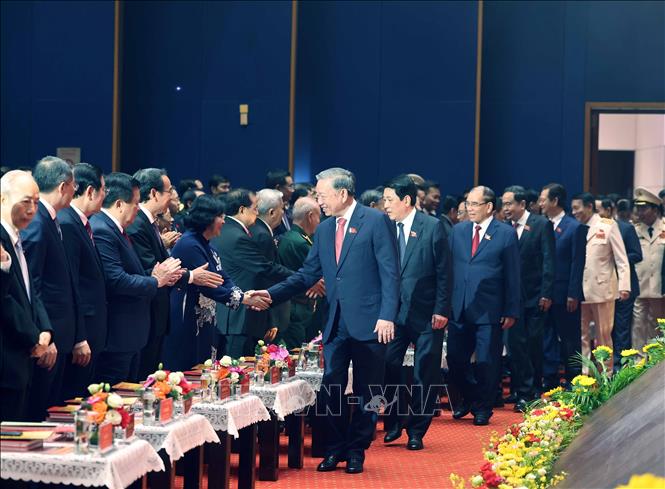 Tổng Bí thư Tô Lâm, Chủ tịch nước Lương Cường, Thủ tướng Phạm Minh Chính, Chủ tịch Quốc hội Trần Thanh Mẫn cùng các đồng chí lãnh đạo, nguyên lãnh đạo Đảng, Nhà nước tham dự buổi lễ. Ảnh: Thống Nhất - TTXVN