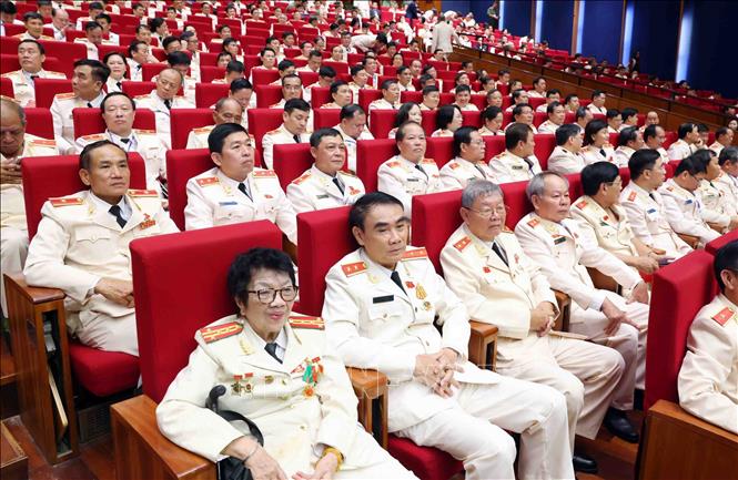 Các đại biểu tham dự buổi lễ. Ảnh: Phạm Kiên - TTXVN