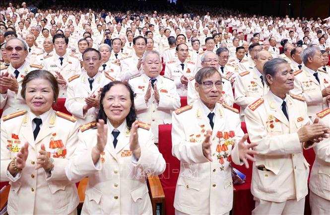 Các đại biểu tham dự buổi lễ. Ảnh: Phạm Kiên - TTXVN