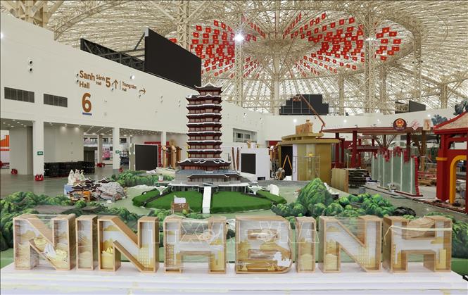 Giang trưng bày của tỉnh Ninh Bình tại Trung tâm Triển lãm Việt Nam (Đông Anh, Hà Nội). Ảnh: Quốc Khánh - TTXVN