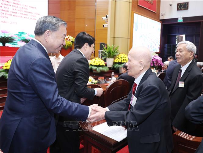 Tổng Bí thư Tô Lâm và các đại biểu tham dự buổi gặp mặt. Ảnh: Thống Nhất-TTXVN