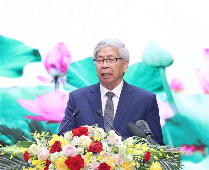 GS.TS Đặng Vũ Minh, nguyên Uỷ viên Trung ương Đảng, nguyên Chủ tịch Viện Khoa học và Công nghệ Việt Nam phát biểu tại buổi gặp mặt. Ảnh: Phương Hoa – TTXVN