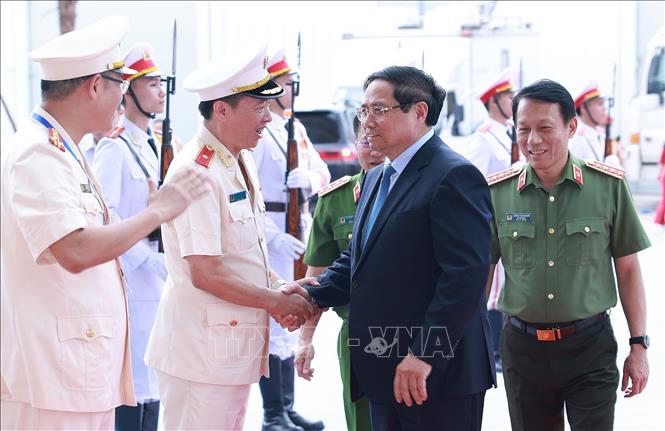 Thủ tướng Phạm Minh Chính đến dự Lễ khai trương Trung tâm Dữ liệu quốc gia. Ảnh: Dương Giang-TTXVN 
