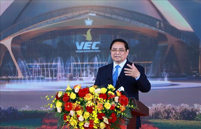 Thủ tướng Phạm Minh Chính phát biểu tại Lễ khởi công, khánh thành 250 dự án, công trình trên 34 tỉnh, thành phố trên cả nước. Ảnh: Dương Giang-TTXVN 
