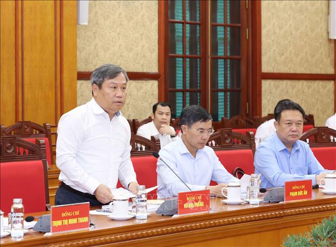 Đồng chí Vũ Đại Thắng, Uỷ viên Trung ương Đảng, Bí thư Tỉnh uỷ Quảng Ninh phát biểu tại buổi làm việc. Ảnh: Phương Hoa - TTXVN