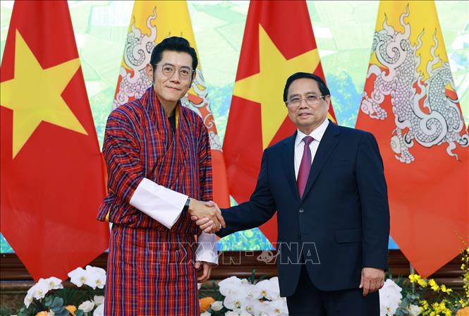 Thủ tướng Phạm Minh Chính hội kiến Quốc vương Bhutan Jigme Khesar Namgyel Wangchuck đang thăm cấp Nhà nước tới Việt Nam. Ảnh: Dương Giang– TTXVN
