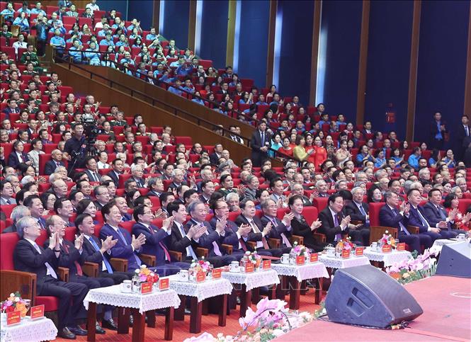 Tổng Bí thư Tô Lâm và các đồng chí lãnh đạo, nguyên lãnh đạo Đảng, Nhà nước cùng các đại biểu dự Lễ kỷ niệm 80 năm thành lập Chính phủ. Ảnh: Thống Nhất – TTXVN