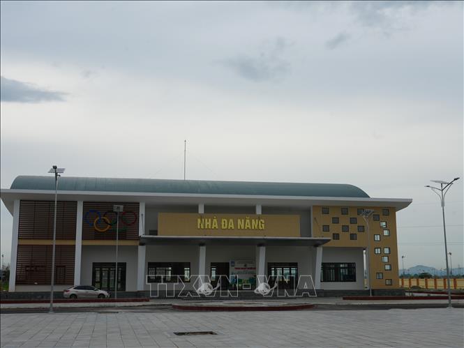 Nhà đa năng trường THCS Lý Nhật Quang, xã Đô Lương (Nghệ An). Ảnh: Bích Huệ - TTXVN