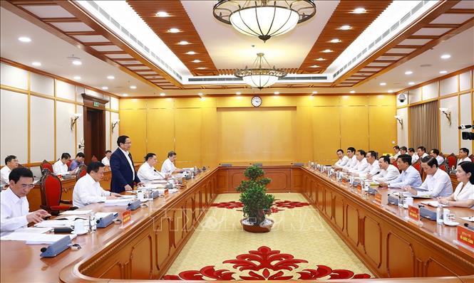 Thủ tướng Phạm Minh Chính làm việc với Ban Thường vụ Tỉnh uỷ Thanh Hoá. Ảnh: Dương Giang-TTXVN 
