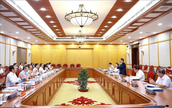 Thủ tướng Phạm Minh Chính làm việc với Ban Thường vụ Tỉnh uỷ Sơn La. Ảnh: Dương Giang-TTXVN 
