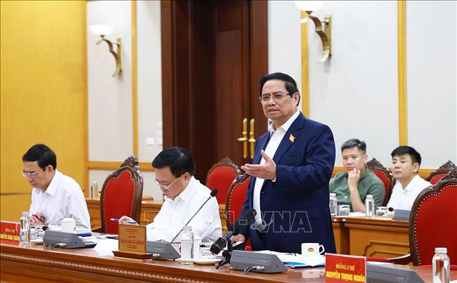 Thủ tướng Phạm Minh Chính làm việc với Ban Thường vụ Tỉnh uỷ Sơn La. Ảnh: Dương Giang-TTXVN 

