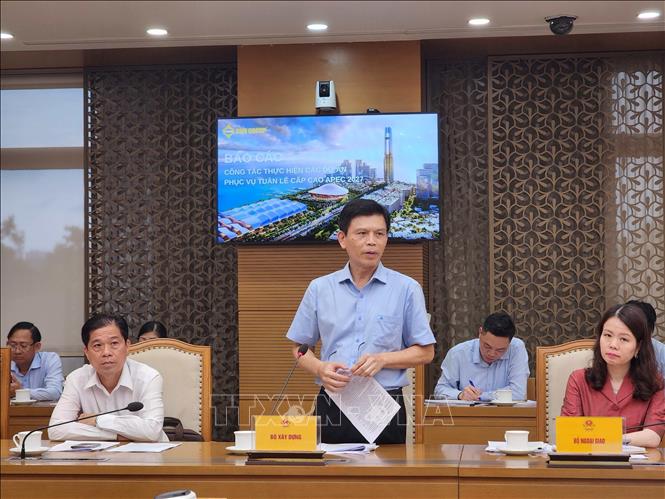 Thứ trưởng Bộ Xây dựng Lê Anh Tuấn phát biểu tại cuộc họp. Chu Thanh Vân - TTXVN