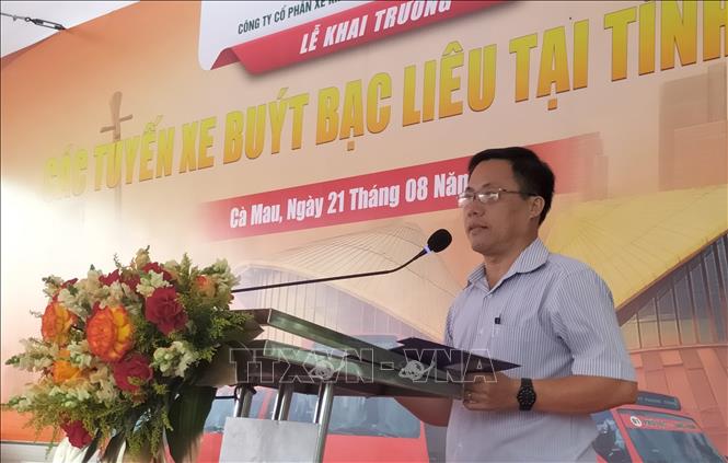 Ông Nguyễn Trường Hận, Phó Giám đốc Sở Xây dựng tỉnh Cà Mau, phát biểu tại lễ khai trương. Ảnh: Tuấn Kiệt – TTXVN.