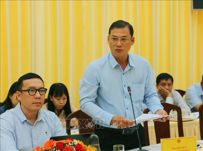 Đại diện Sở Tài chính thành phố Cần Thơ phát biểu tại buổi giám sát. Ảnh: Tuấn Phi - TTXVN