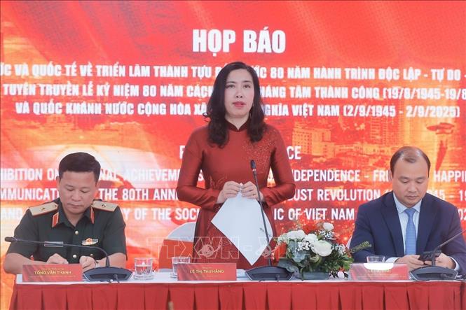 Thứ trưởng Bộ Ngoại giao Lê Thị Thu Hằng phát biểu tại Họp báo. Ảnh: Minh Quyết - TTXVN