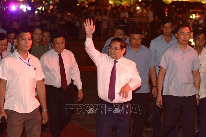 Thủ tướng Phạm Minh Chính tham dự chương trình tại điểm cầu Quảng trường Ngọ Môn (Huế). Ảnh: Văn Dũng-TTXVN