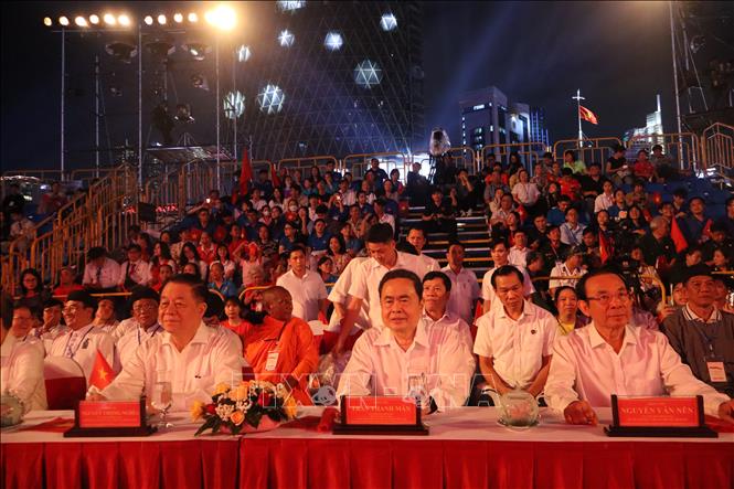 Chủ tịch Quốc hội Trần Thanh Mẫn dự chương trình tại điểm cầu Bến Nhà Rồng (TP.Hồ Chí Minh). Ảnh: Thu Hương - TTXVN