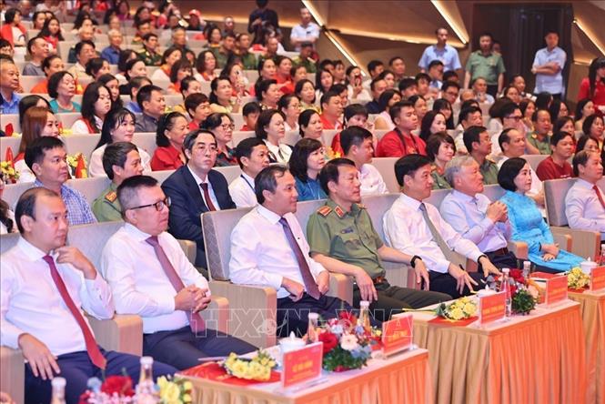 Các đại biểu tham dự chương trình chính luận nghệ thuật “Sao Độc lập