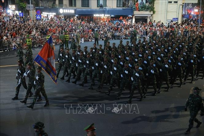 The Royal Cambodian Armed Forces contingent marches during the rehearsal in Hanoi on August 24. VNA Photo