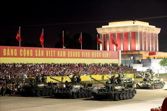 Tank and armored force during the rehearsal in Hanoi on August 24. VNA Photo