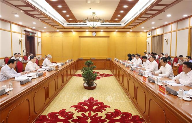 Đồng chí Lương Cường, Uỷ viên Bộ Chính trị, Chủ tịch nước chủ trì cuộc họp Bộ Chính trị với Ban Thường vụ Tỉnh ủy Điện Biên. Ảnh: Lâm Khánh - TTXVN