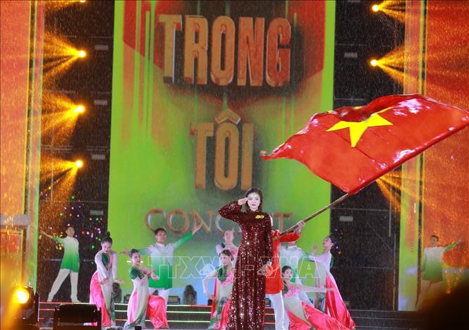 Tiết mục văn nghệ tại chương trình. Ảnh: Khánh Hoà - TTXVN