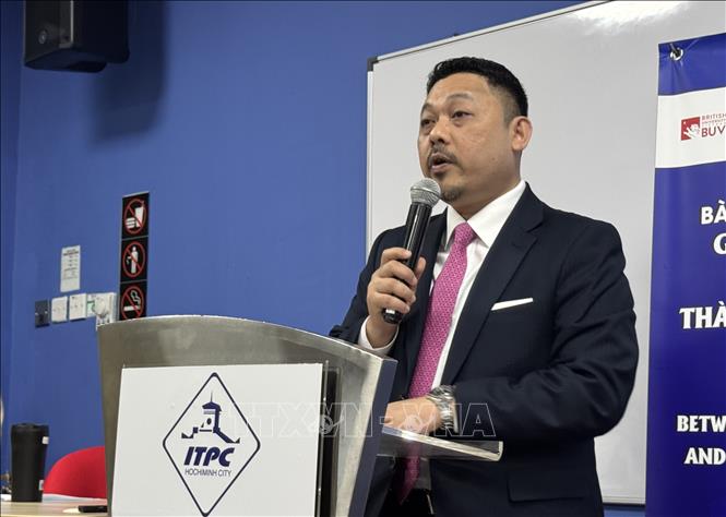Ông S Jal Shankar, Giám đốc cấp cao Ban Xúc tiến xuất khẩu và tiếp cận thị trường thuộc Tổng công ty Phát triển ngoại thương Malaysia (MATRADE) phát biểu tại hội thảo. Ảnh: Viên Luyến - PV TTXVN tại Malaysia

