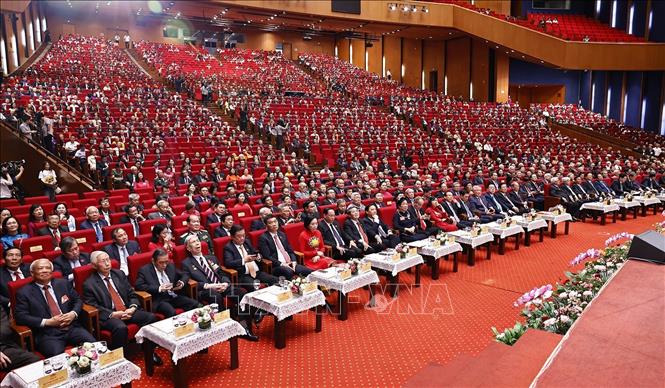 Tổng Bí thư Tô Lâm cùng các đồng chí Lãnh đạo, nguyên Lãnh Đảng, Nhà nước dự buổi gặp mặt. Ảnh: Doãn Tấn - TTXVN