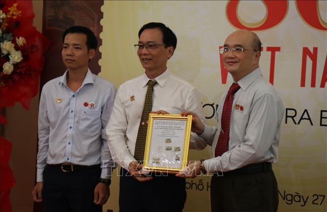 TP Hồ Chí Minh trưng bày tem thư với chủ đề “80 năm Việt Nam vươn mình ...