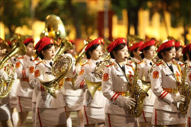 Khối nữ Quân nhạc tham gia lễ sơ duyệt. Ảnh: Hoàng Hà-TTXVN