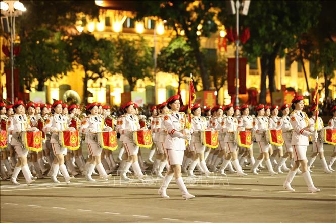 Khối nữ Quân nhạc tham gia lễ sơ duyệt. Ảnh: Hoàng Hà-TTXVN