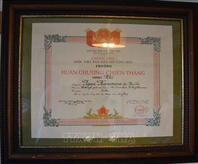 Bằng công nhận Huân chương Chiến thắng hạng Nhì của ông Phan Lai do Chính phủ Việt Nam Dân chủ Cộng hòa trao tặng vào năm 1958. Ảnh: Xuân Giao – PV TTXVN tại Nhật Bản