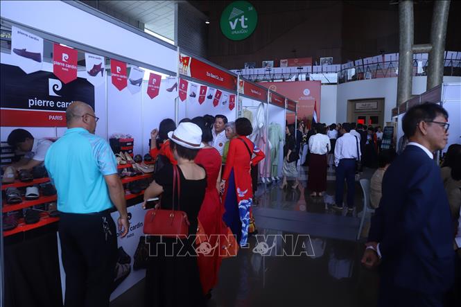Quang cảnh Hội chợ thương mại Việt Nam – Đông Bắc Thái Lan. Ảnh: Phạm Hải – P/v TTXVN tại Thái Lan