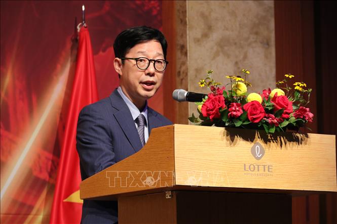 Thứ trưởng thứ nhất Bộ Ngoại giao Hàn Quốc Park Yoon Joo phát biểu chúc mừng và nhấn mạnh lễ kỷ niệm 80 năm Quốc khánh Việt Nam có ý nghĩa đặc biệt bởi cũng trùng với dịp kỷ niệm 80 năm ngày giải phóng bán đảo Triều Tiên. Ảnh: Trường Giang - P/v TTXVN tại Hàn Quốc