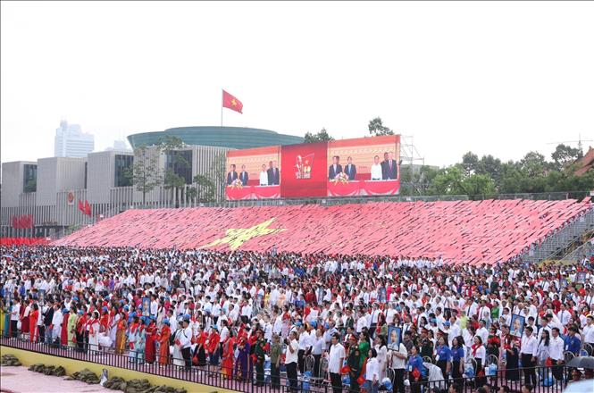 Nghi lễ chào cờ trên Quảng trường Ba Đình. Ảnh: Quốc Khánh – TTXVN
