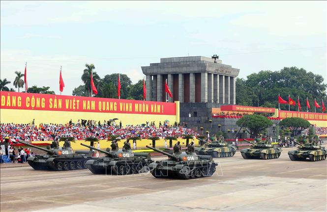 Khối xe Tăng thiết giáp diễu binh trên Quảng trường Ba Đình. Ảnh: Phạm Kiên - TTXVN