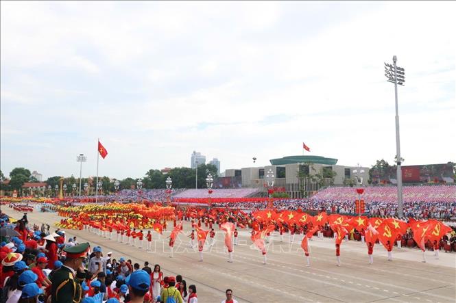 Chương trình văn nghệ chào mừng 80 năm Cách mạng tháng Tám thành công và Quốc khánh 2.9 . Ảnh Hoàng Hà - TTXVN