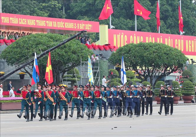 Khối Quân đội Liên bang Nga tham gia tổng duyệt. Ảnh: Trọng Đức - TTXVN