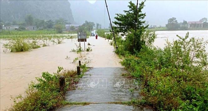 Đến 11h trưa 30/8, trên địa bàn tỉnh Quảng Trị có trên 21 điểm ở khu vực miền núi, trung du bị ngập, cô lâp và chia cắt. Ảnh: TTXVN phát