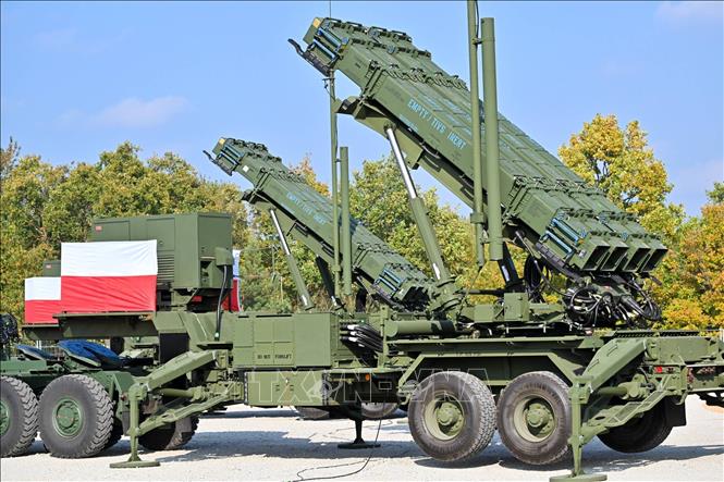Hệ thống tên lửa phòng không Patriot MIM-104 của Mỹ tại trung tâm huấn luyện ở Torun, Ba Lan. Ảnh: PAP/TTXVN