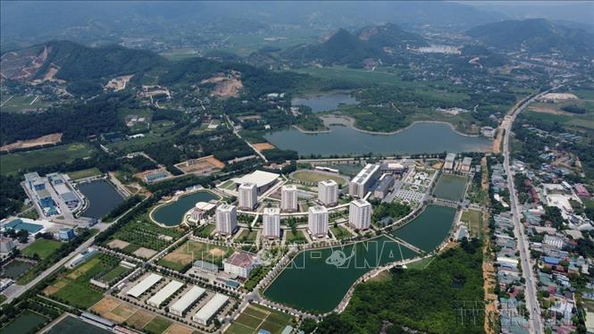 Khu đô thị Hòa Lạc thuộc địa bàn huyện Thạch Thất với mục tiêu phát triển trở thành đô thị vệ tinh lớn nhất trong 5 đô thị được quy hoạch xung quanh trung tâm Thủ đô. Ảnh: Huy Hùng - TTXVN
