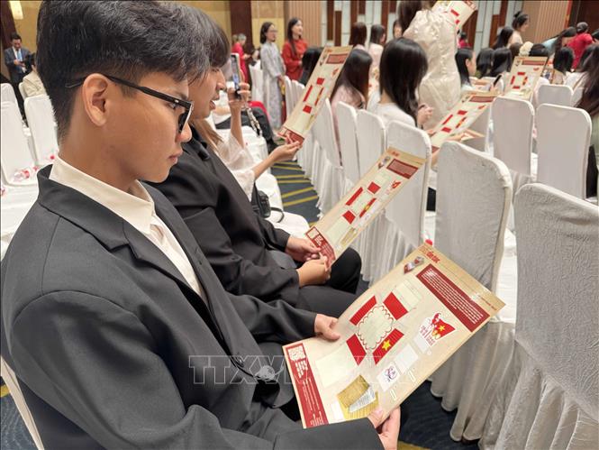 Các bạn lưu học sinh Việt Nam tại Trung Quốc đều cảm thấy tự hào về ngày Độc lập của dân tộc. Ảnh: Công Tuyên-PV TTXVN tại Trung Quốc