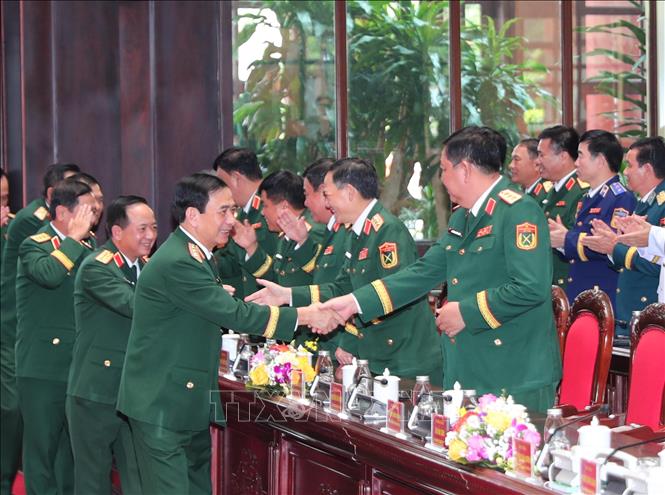 Đại tướng Phan Văn Giang, Ủy viên Bộ Chính trị, Phó Bí thư Quân ủy Trung ương, Bộ trưởng Bộ Quốc phòng và các đại biểu. Ảnh: Trọng Đức - TTXVN