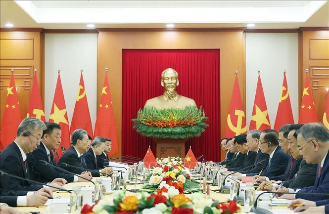 Tổng Bí thư Tô Lâm tiếp Ủy viên trưởng Nhân đại toàn quốc Trung Quốc Triệu Lạc Tế. Ảnh: Thống Nhất – TTXVN