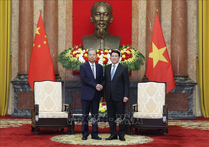 Chủ tịch nước Lương Cường tiếp Ủy viên trưởng Nhân đại toàn quốc Trung Quốc Triệu Lạc Tế. Ảnh: Lâm Khánh - TTXVN