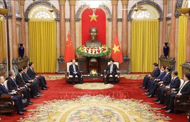 Chủ tịch nước Lương Cường tiếp Ủy viên trưởng Nhân đại toàn quốc Trung Quốc Triệu Lạc Tế. Ảnh: Lâm Khánh - TTXVN