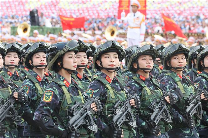 Khối nữ chiến sĩ Biệt động. Ảnh: Lâm Khánh-TTXVN